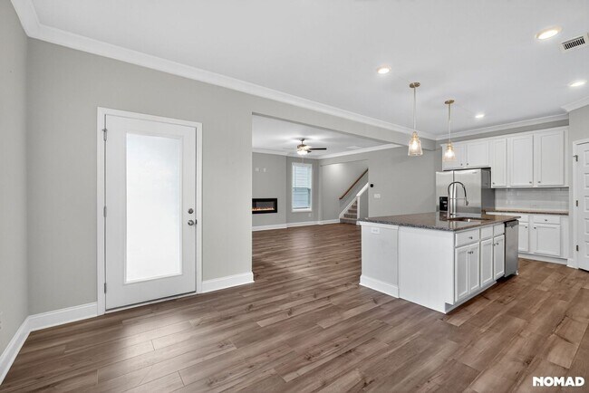 Building Photo - 3662 Dover Run Ln