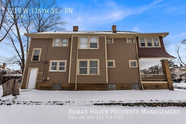 Building Photo - 3219 W 116th St