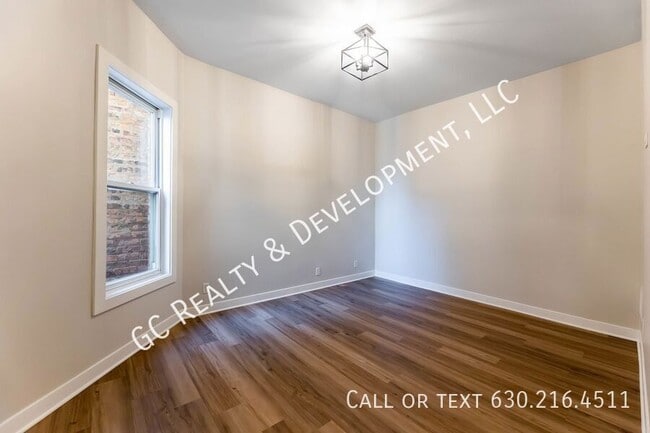 Building Photo - 4241 S Calumet Ave