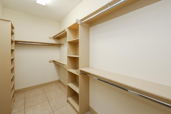 Building Photo - 8216 Casa Verde Rd