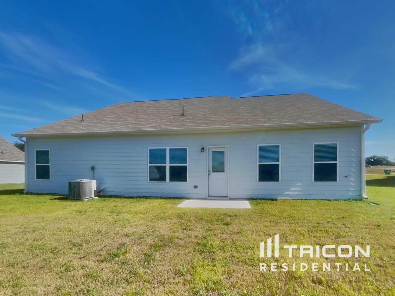 Building Photo - 267 Oliver Dr