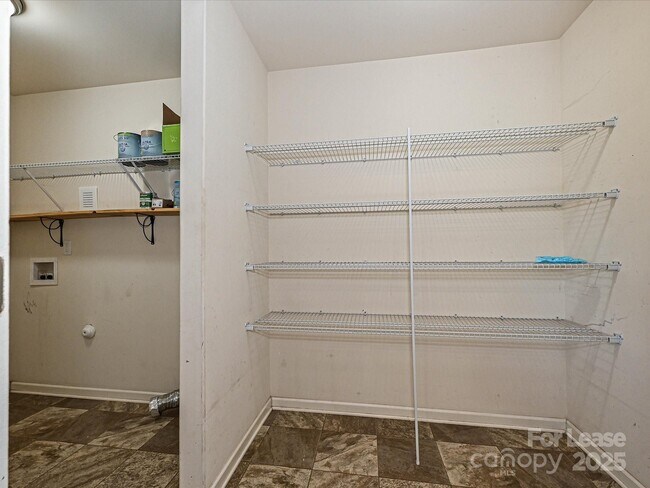 Building Photo - 104 Mulligan Dr