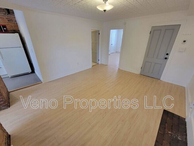 Building Photo - 3 Ashland Pl