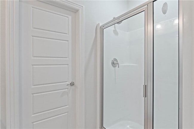 Building Photo - 4407 SW Bison St