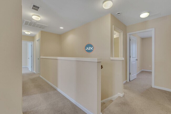 Building Photo - Beautiful Home in Seagrass Station