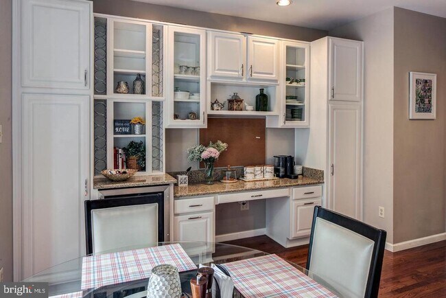 Building Photo - 6351 Wind Rider Way