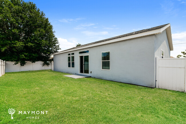 Building Photo - Stylish 3-Bedroom Home