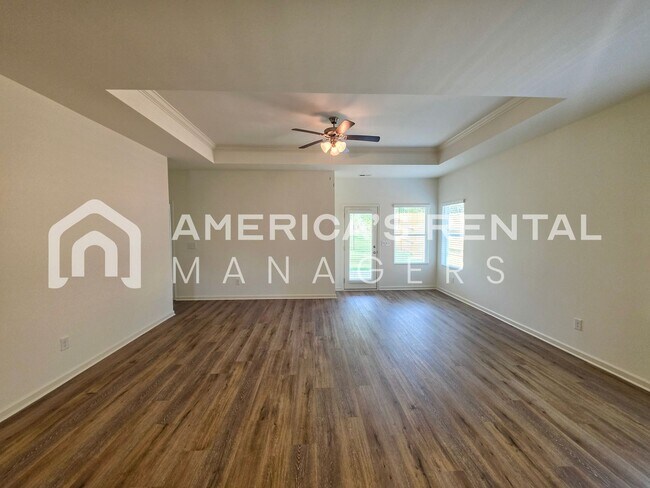 Building Photo - 318 Ashland Dr SW