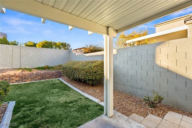 Building Photo - 2721 Willow Basket Ln