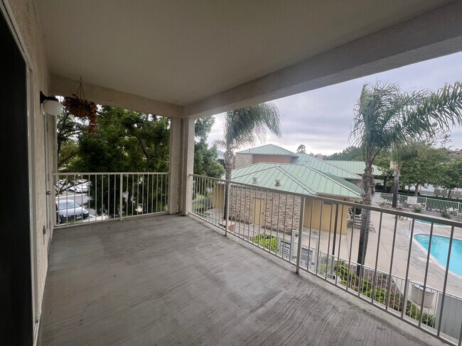 Balcony - 31230 Taylor Ln