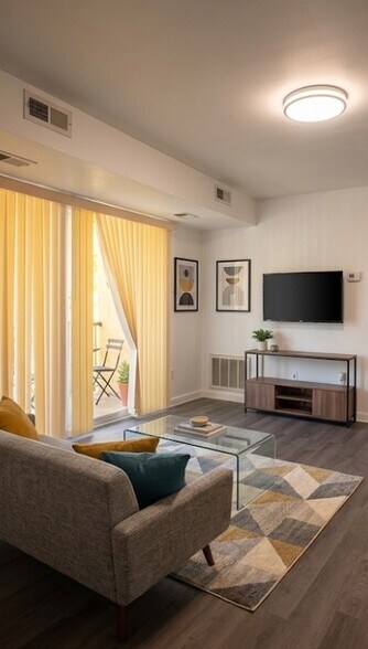 Building Photo - 9333 Old Concord Rd