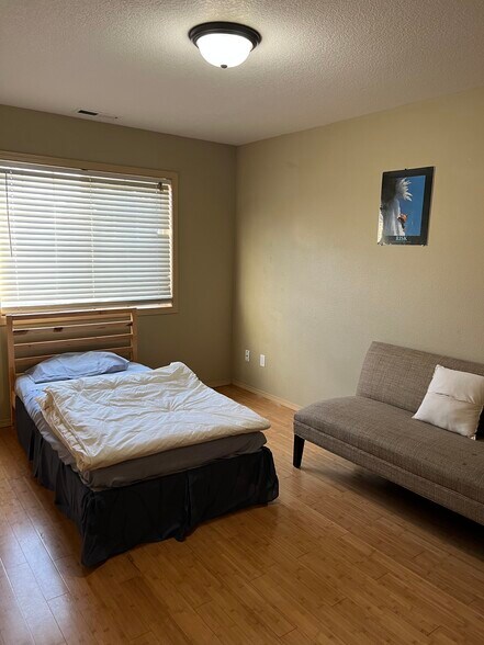 Bedroom 2 - 2185 N P St