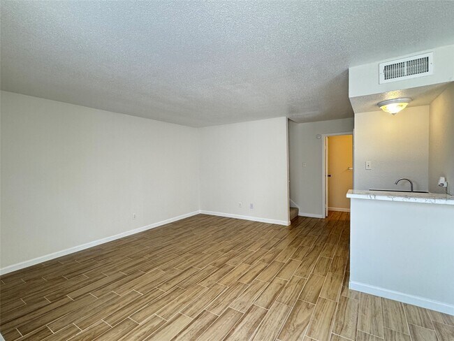 Building Photo - 6500 Sands Point Dr
