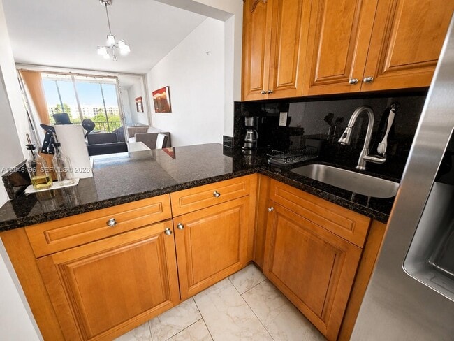 Building Photo - 2859 Leonard Dr