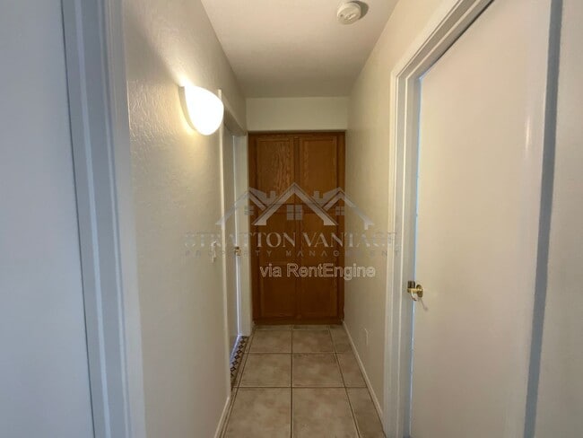Building Photo - 16612 W Cottonwood St