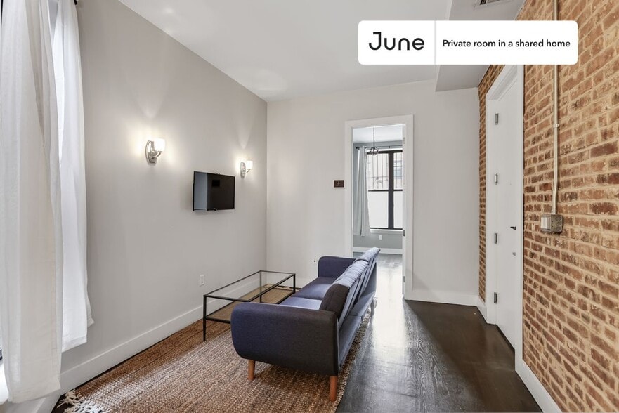 Building Photo - Room in Shared 4 bed/2 bath home in Crown Heights