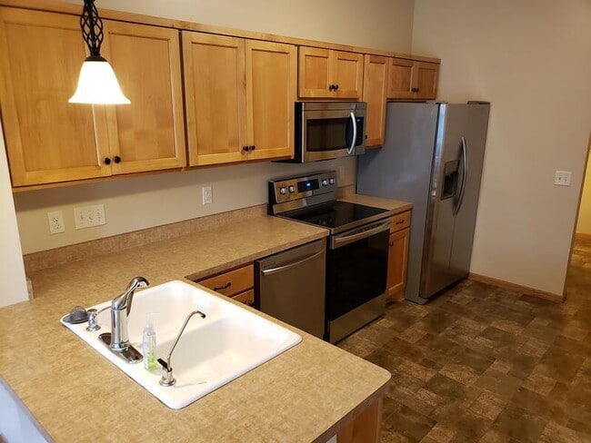 Building Photo - 9473 Eagle Nest Ln