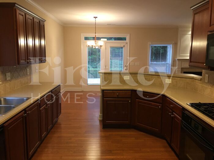 Building Photo - 3175 The Commons Dr