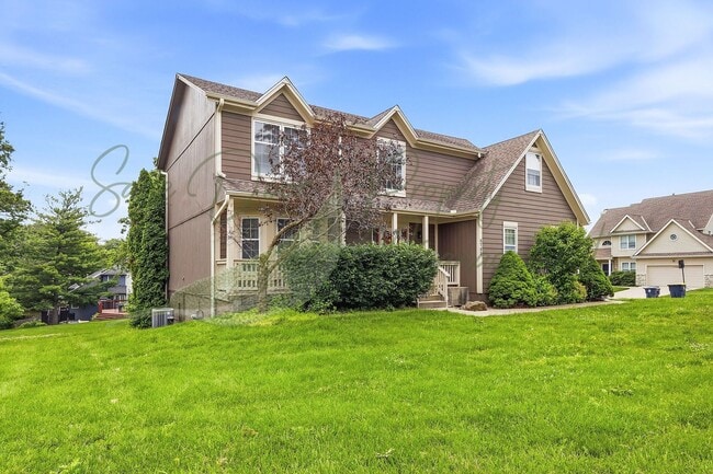 Building Photo - BEAUTIFUL HOME AVAILABLE NOW!!