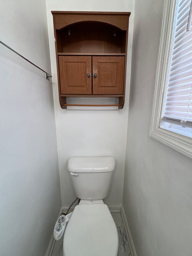 Building Photo - $500 OFF first months rent********950 Morgan Avenue -One Level Living with 2 bedrooms and 2 baths