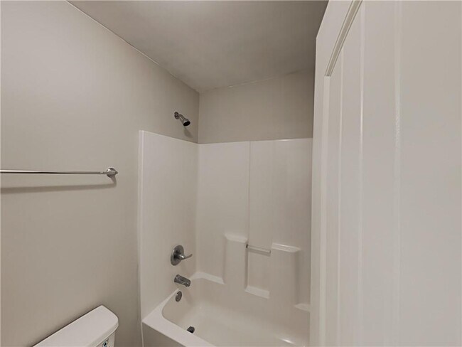 Building Photo - 1970 Township Dr