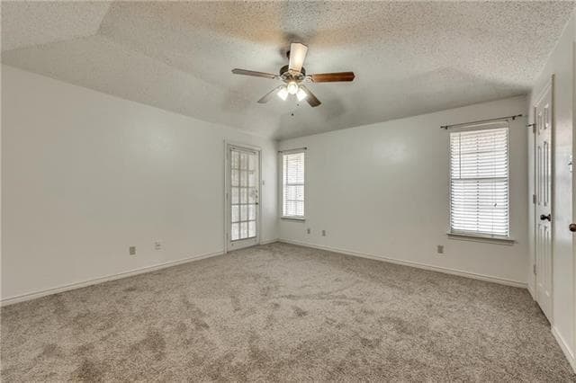 Building Photo - 3043 Modella Ave