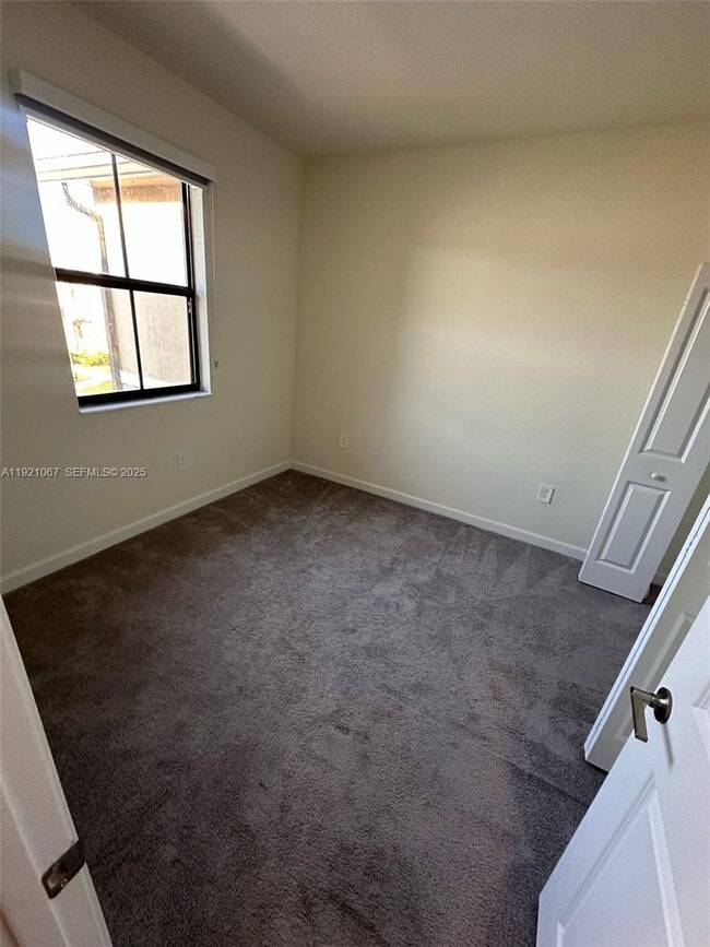 Building Photo - 3302 W 114th Terrace