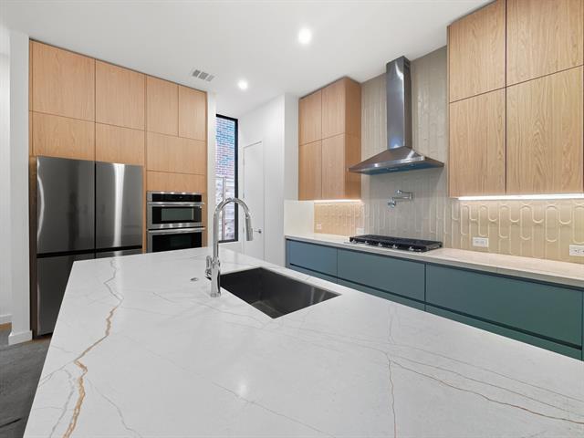 Building Photo - 4928 Milam St