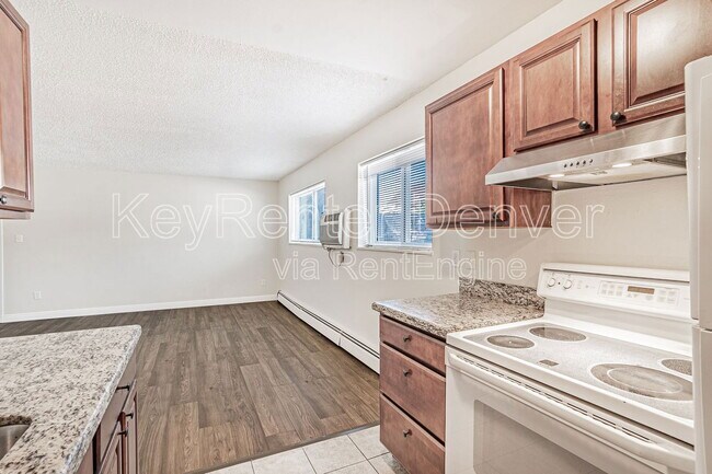 Building Photo - 2882 W Eliot Cir