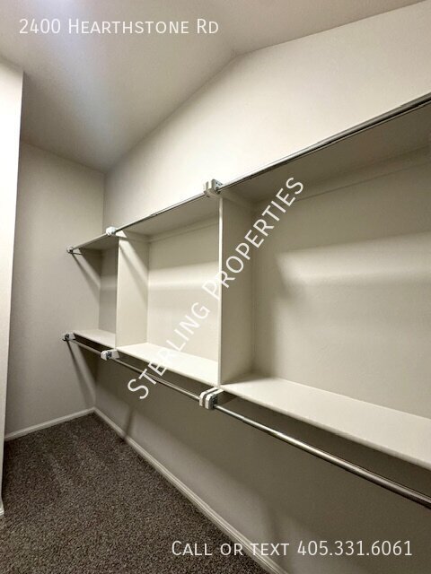 Building Photo - 2400 Hearthstone Rd