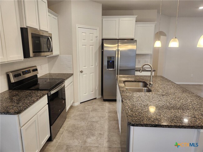 Building Photo - 8940 Ranger Smt Rd