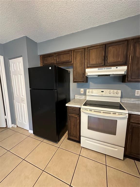 Building Photo - 517 N John St