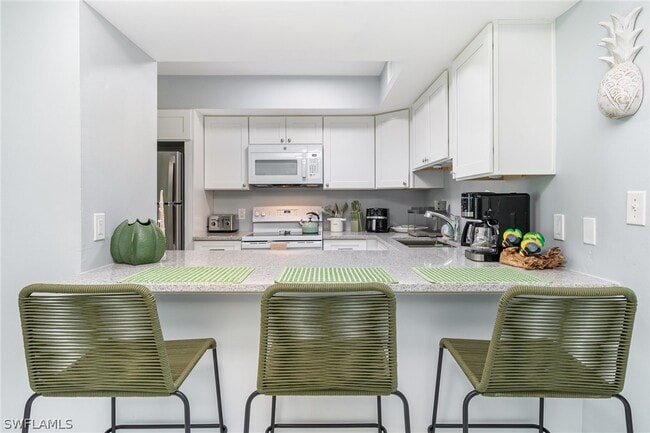 Building Photo - 146 Clyburn Way W