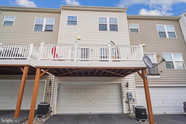 Building Photo - 11672 Emerald Dr