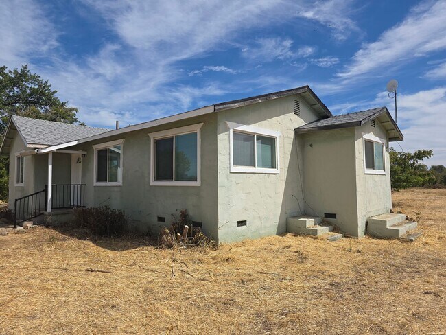 Building Photo - 6635 Happy Valley Rd