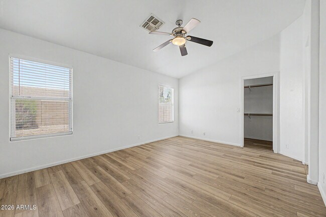Building Photo - 930 E Harwell Rd