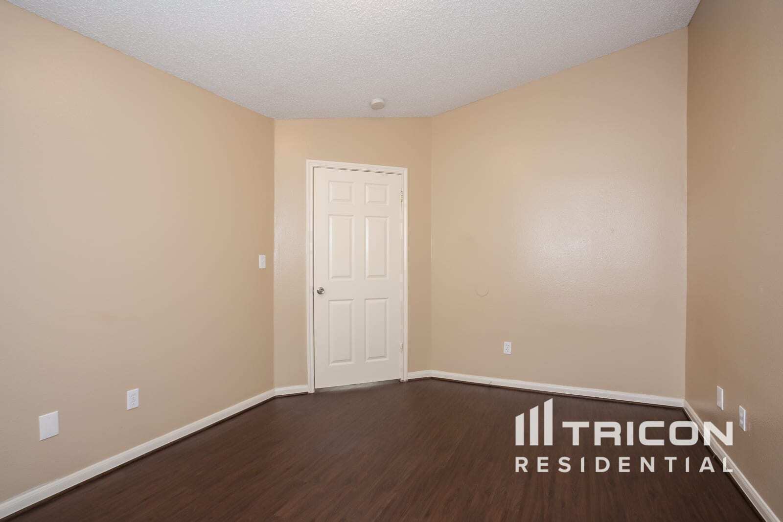 Building Photo - 3211 Kelling St