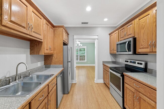 Building Photo - 129 Moudy Ln
