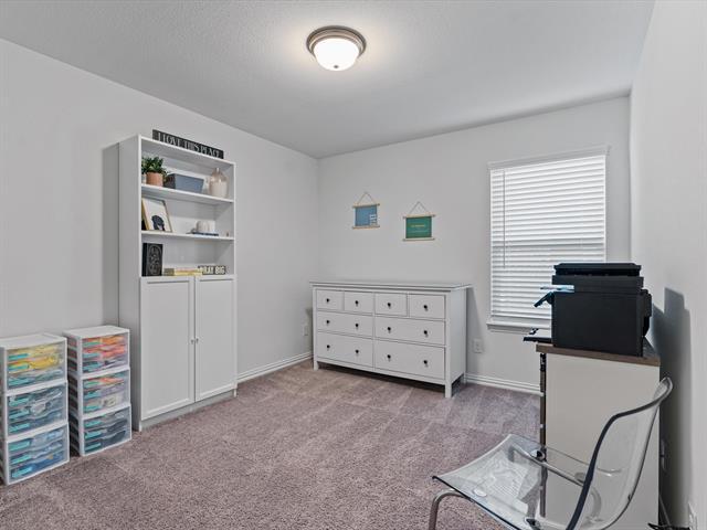 Building Photo - 6202 Halton Dr.