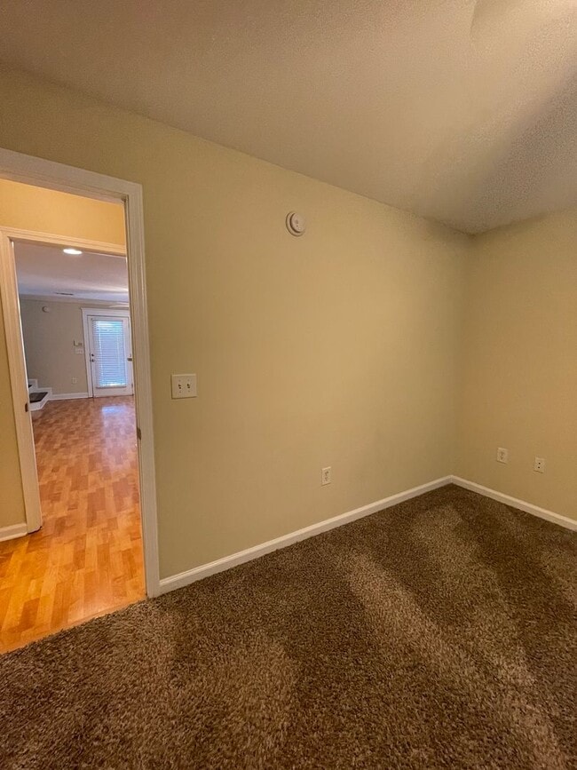 Building Photo - 07-212 Warrior