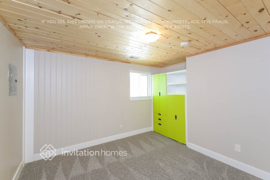 Building Photo - 285 N 10th Ave