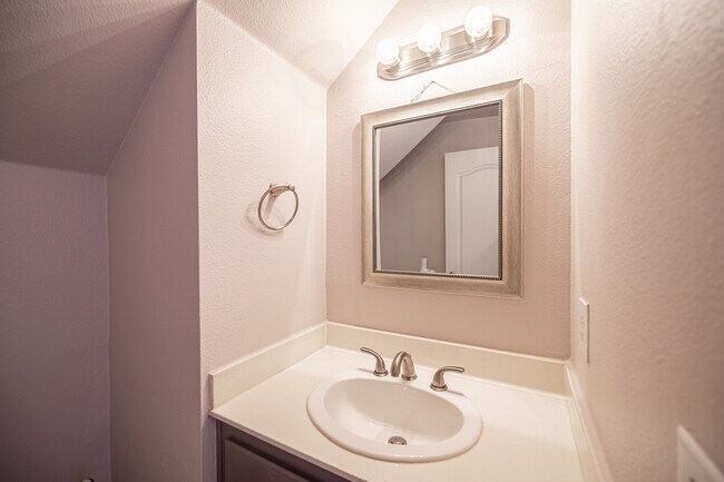 Building Photo - 1775 Walingwood Dr
