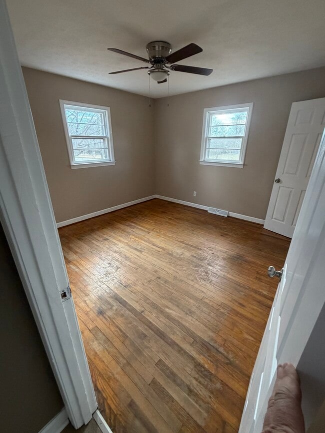 Building Photo - 1842 Orchard Dr