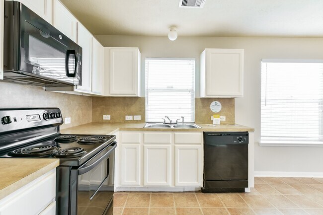 Building Photo - 13118 Kingston Point Ln