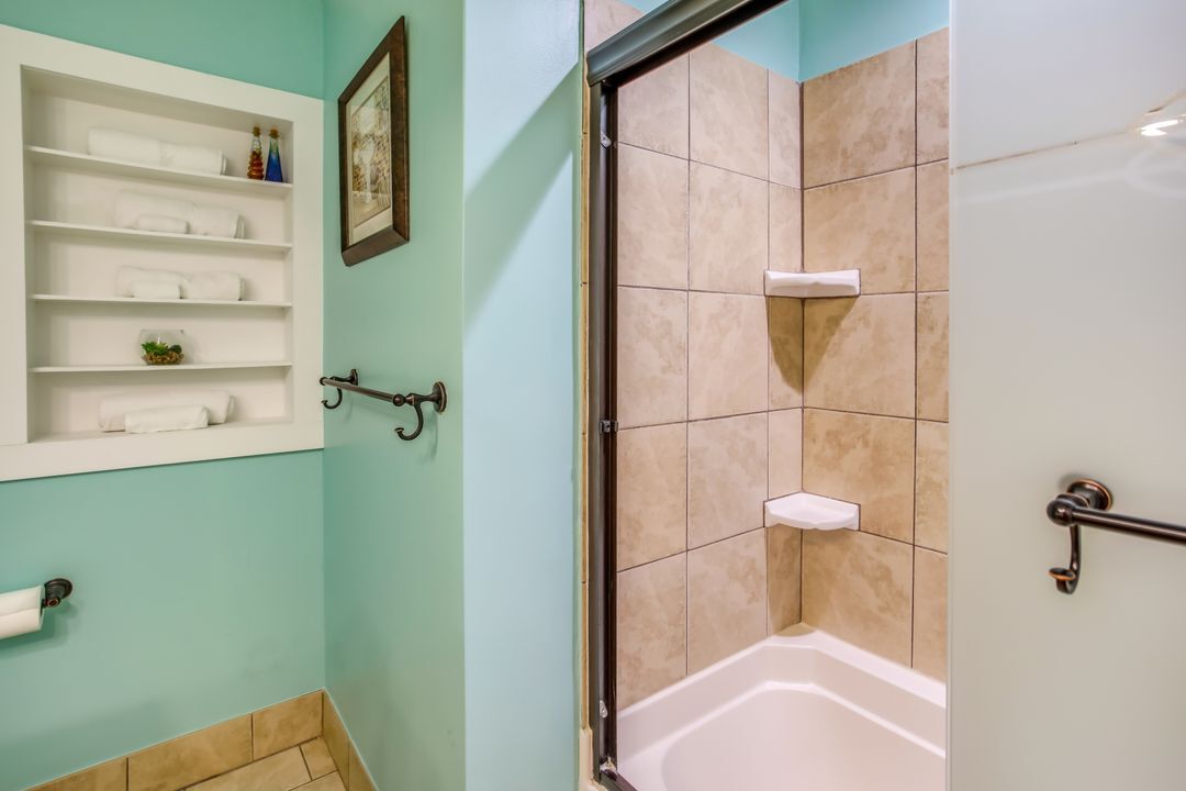 Building Photo - 1087 Burcale Rd