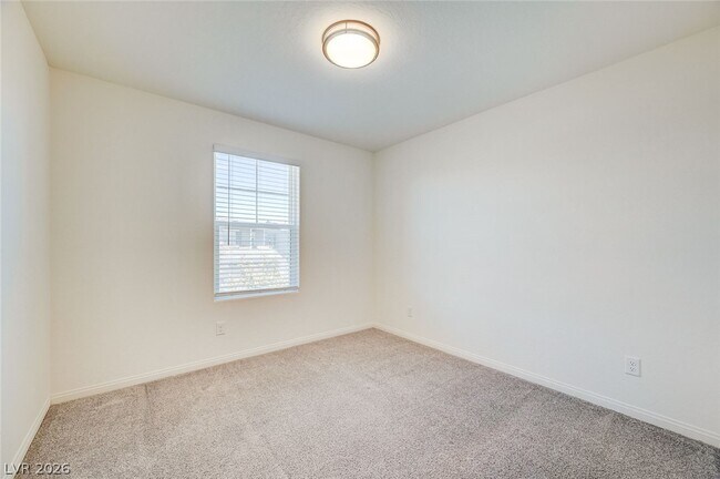Building Photo - 185 Lilt Ave