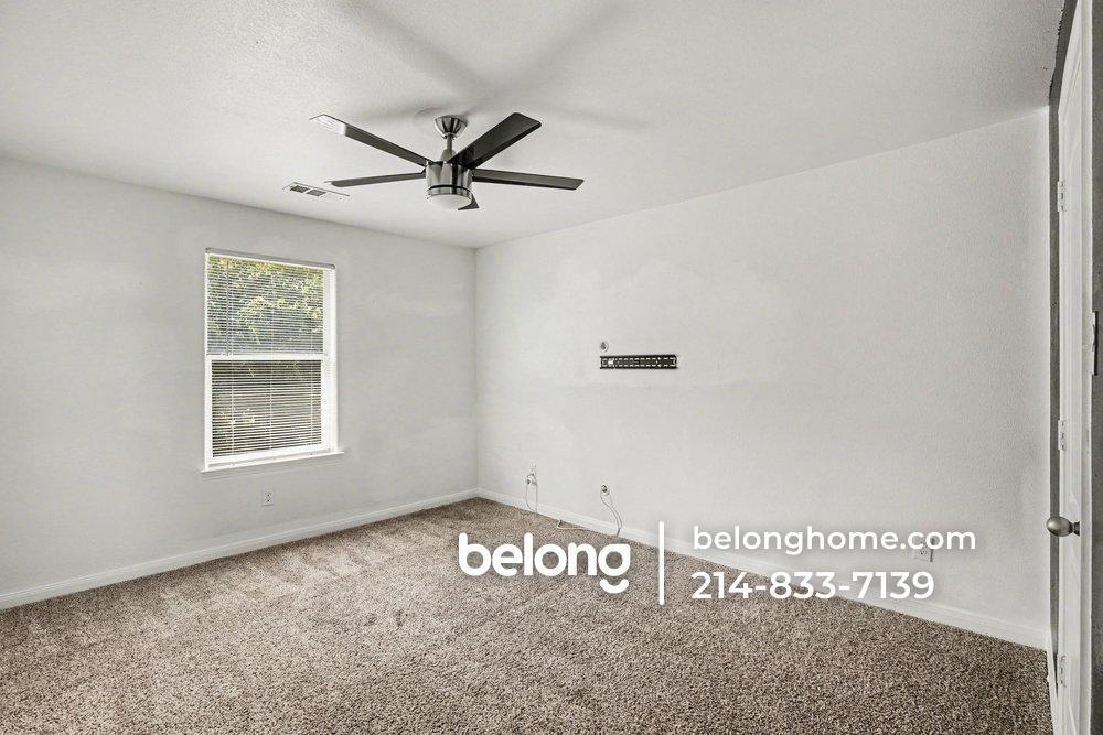Building Photo - 1004 Junegrass Ln
