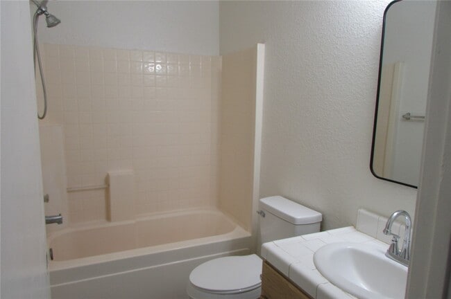Building Photo - 2361 Taos Dr
