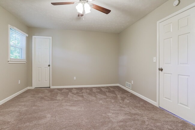 Building Photo - 3751 Quail Hollow Trail