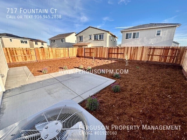 Building Photo - 717 Fountain Ct